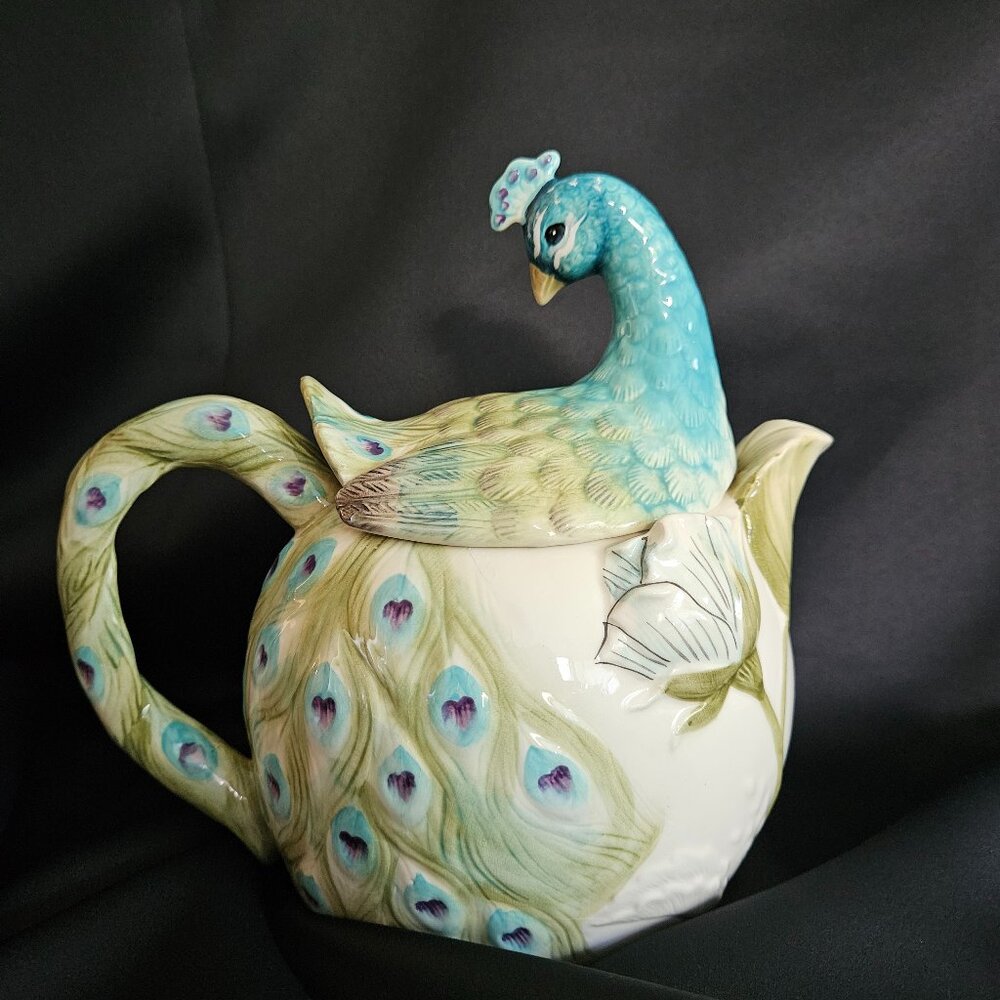 Rachel Bilson Edie Rose Home Peacock Collection Teapot - Picture 4 of 12